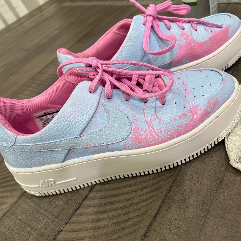 Nike Women's Air Sneakers in Pink and Light Blue